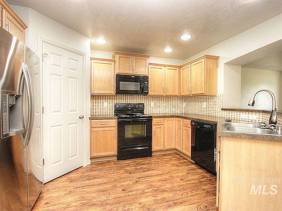 2nd image of 20048 Cibola Dr