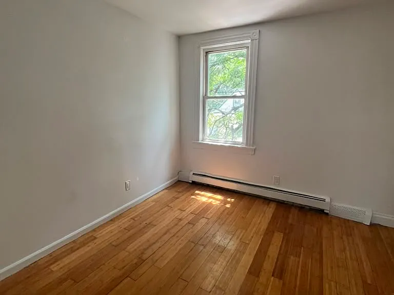 29 Ellington St #3E — Photo 10