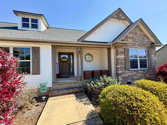 3rd image of 123 Deyoung Meadows Dr