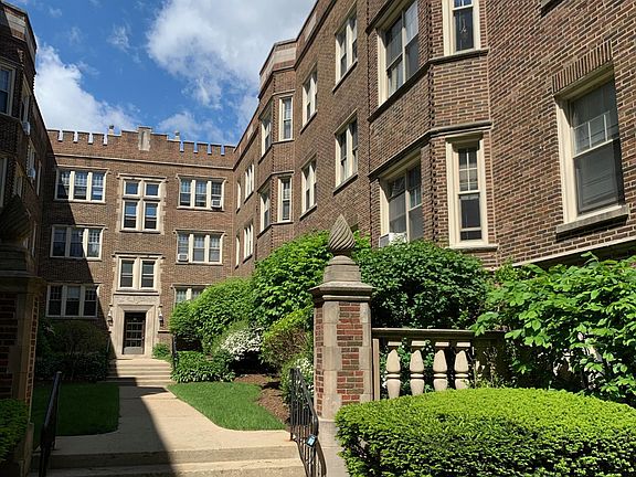 Building Courtyard
