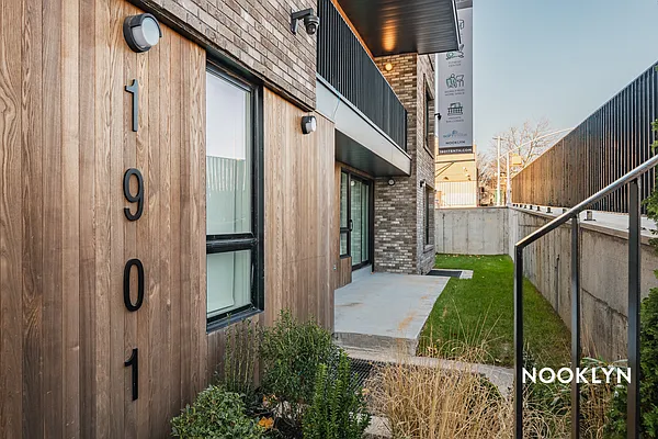 Rented by Nooklyn NYC LLC | media 8