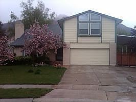 Home for Sale in Cottonwood Heights, Utah $289,000