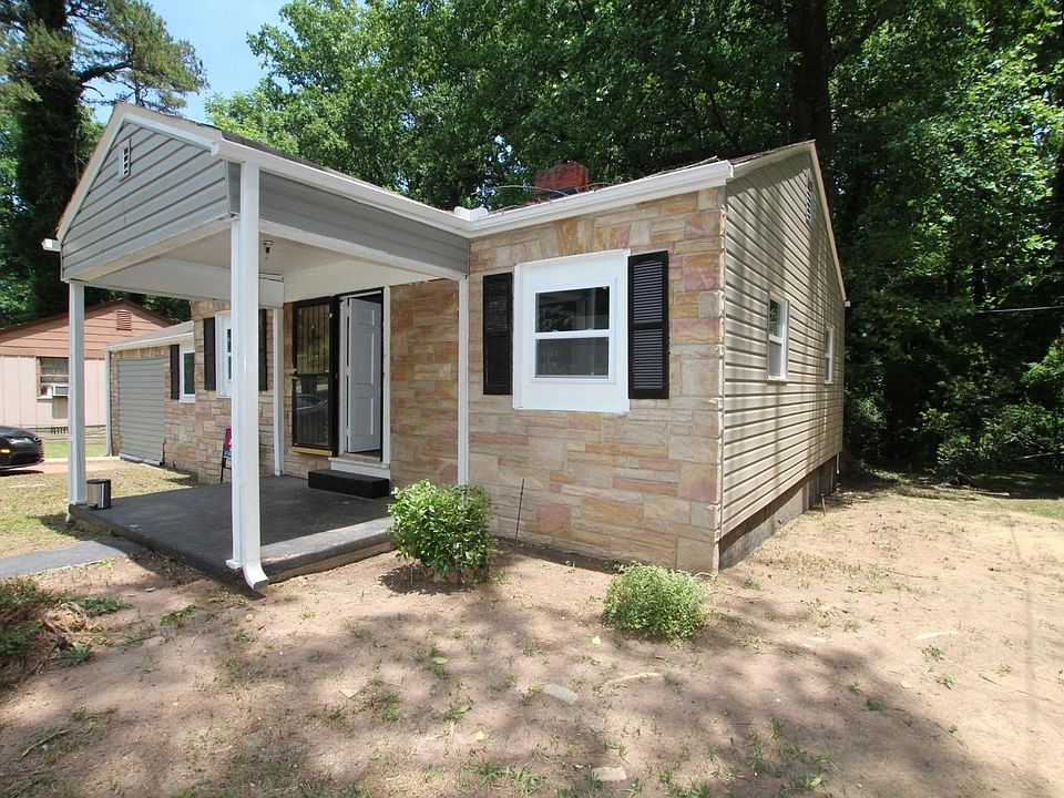 2nd image of 27 Foxhall Rd