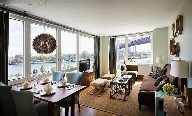 Rented by Avenues Real Estate | media 34