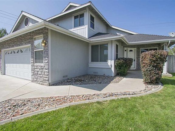 2nd image of 510 Pavilion Ct