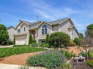 1213 Edna Cir, Ottawa, IL 61350