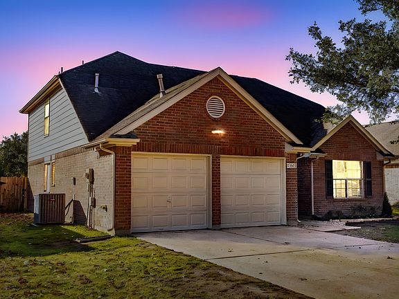 4th image of 21011 Bent Lake Dr
