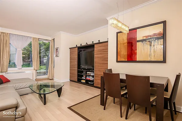 Sold by Sotheby's International Realty | media 5