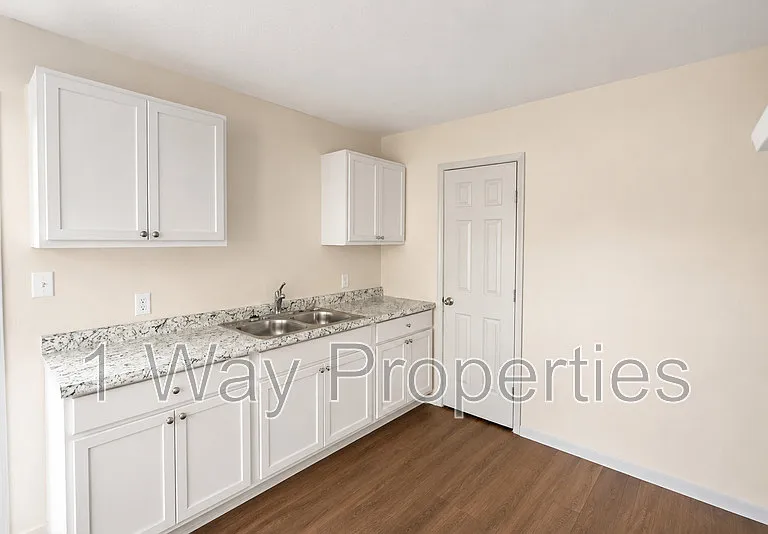 804 Garden Rd #1/2 — Photo 7