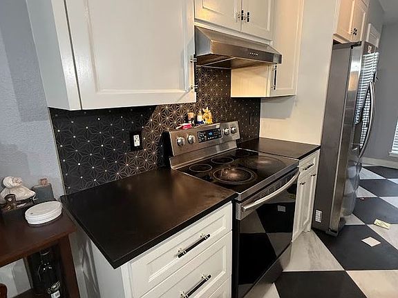 5th image of 1312 Riverview Ln
