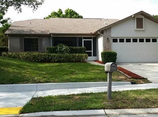 1072 Rolling Oaks Ave, Tarpon Springs, FL 34689