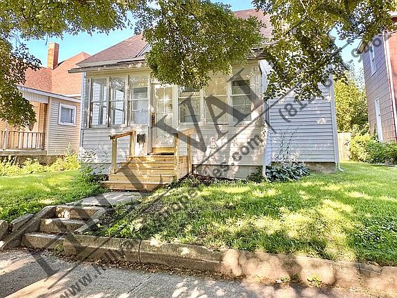 2nd image of 1915 S 8th St