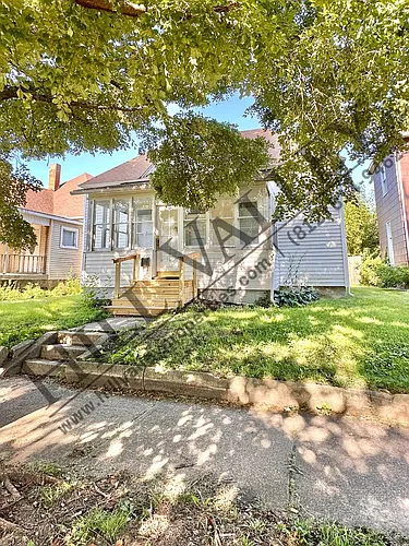 1915 S 8th St Photo 1