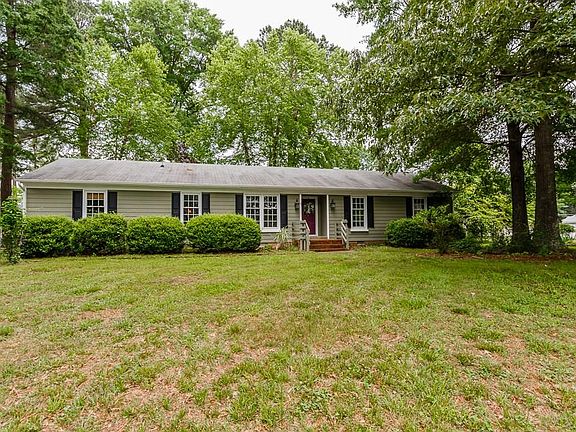 2nd image of 9136 Ventnor Cres