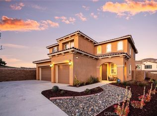 11358 Finders Ct, Corona, CA 92883