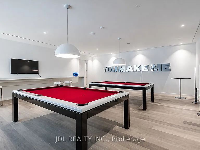 1 Bloor St E #3804 — Photo 8