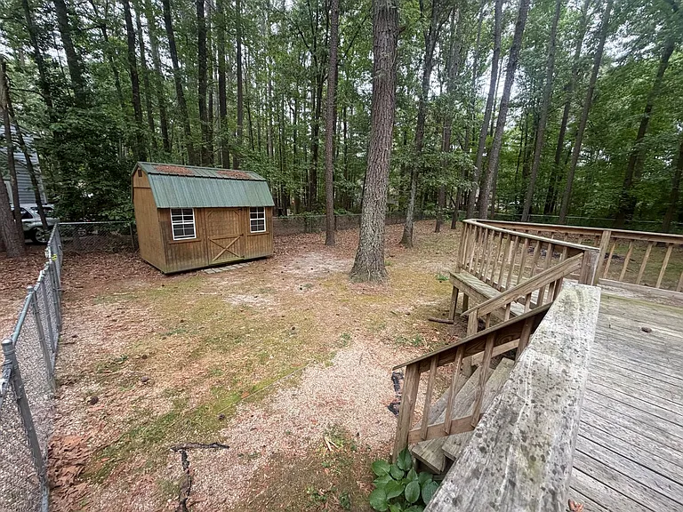 24405 Gaydell Dr — Photo 15