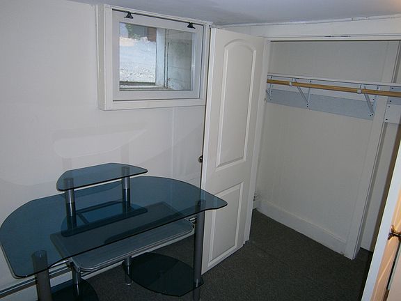 5th image of 211 Williams St APT 1