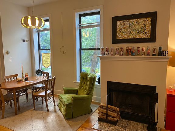3rd image of 1256 N Wolcott Ave #2