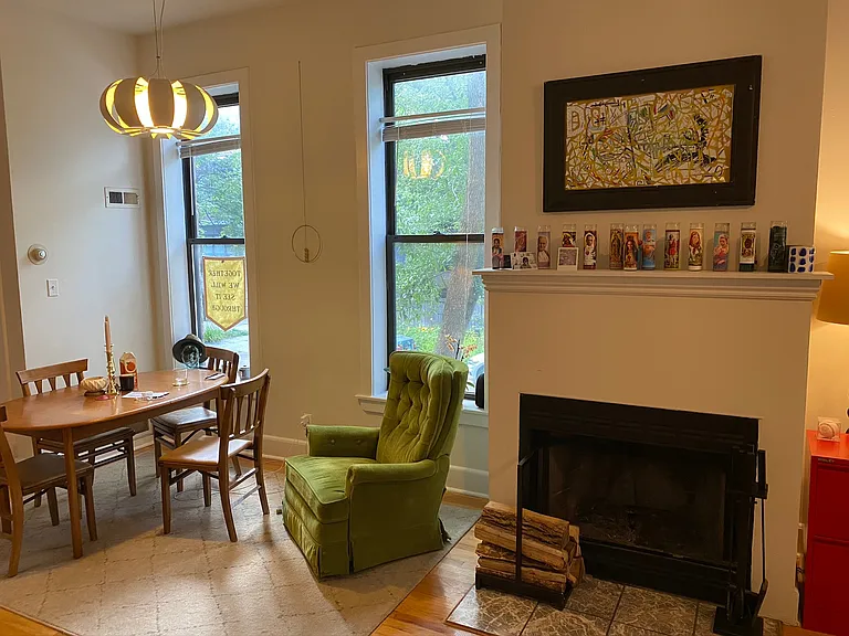 1256 N Wolcott Ave #2 — Photo 3