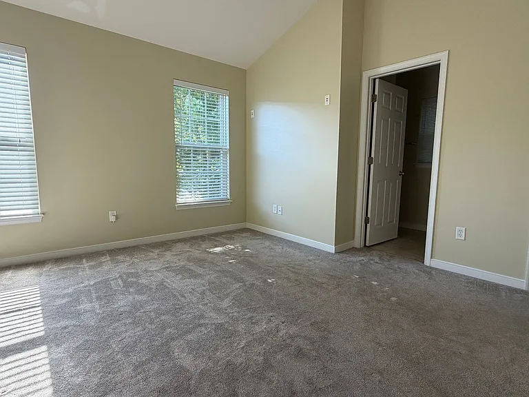 5539 Belle Pond Dr — Photo 12