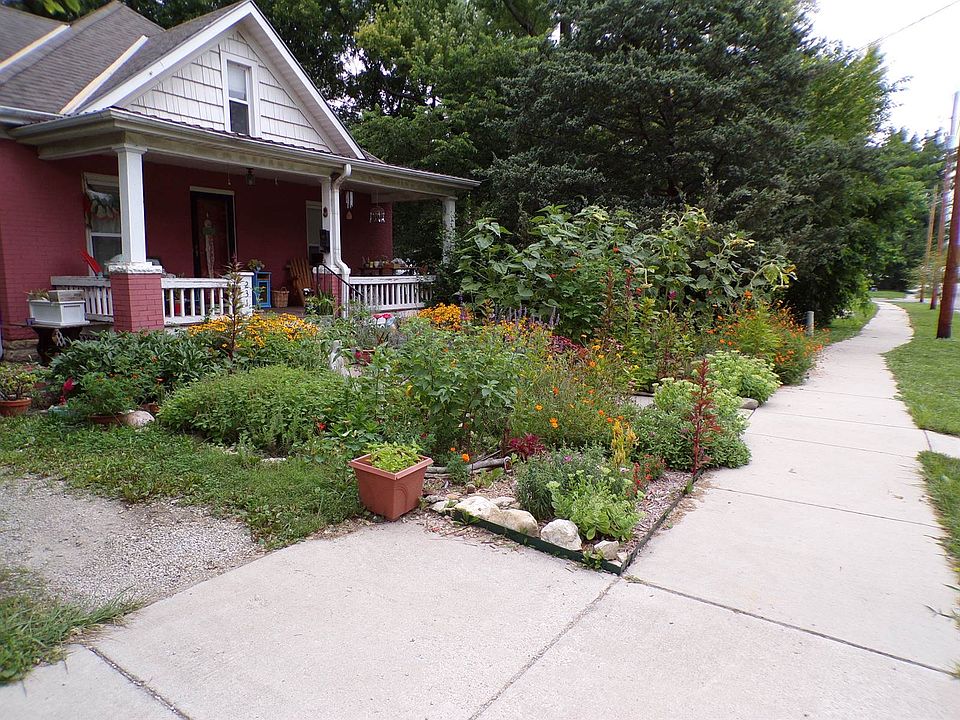 2nd image of 231 N 6th St