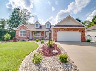 6406 Winter Ct, Godfrey, IL 62035