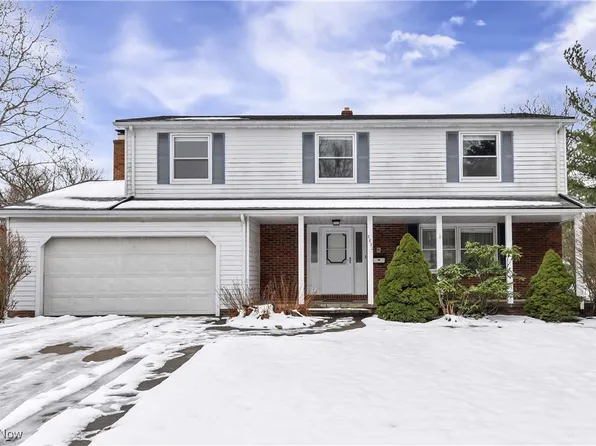 8832 Arrowood Ct, Mentor, OH 44060