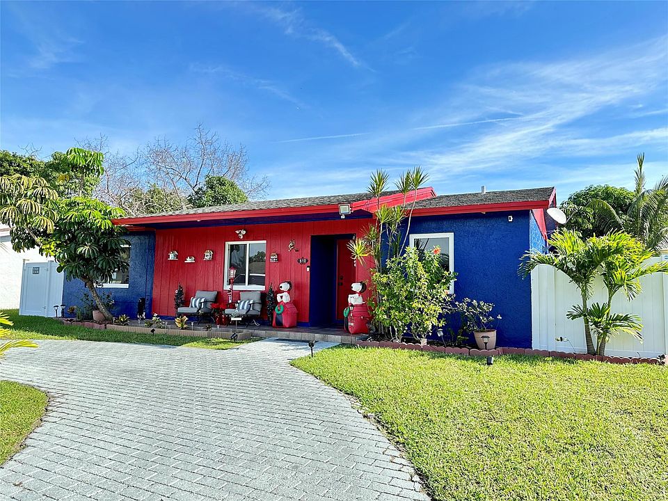 1st image of 610 SW 76th Terrace