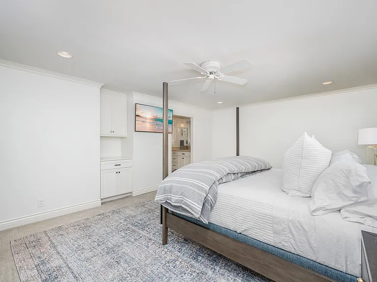 1706 W Oceanfront — Photo 23