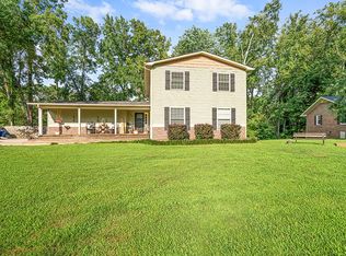 115 Bedford Rd, Greenwood, SC 29649