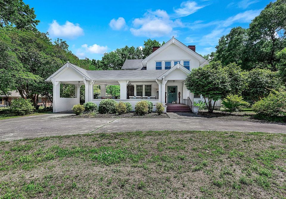 1st image of 1013 Anderson Dr