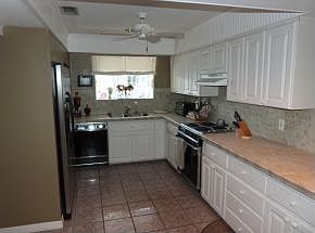 5th image of 249 NW Baypath Dr