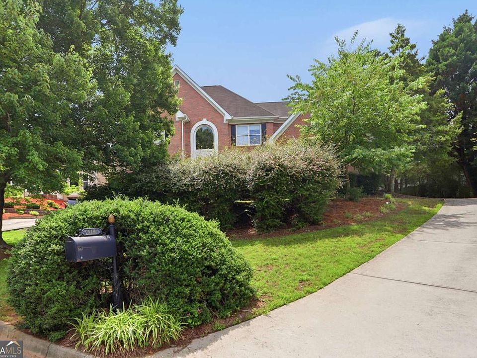 1st image of 519 Emerald Lake Ln