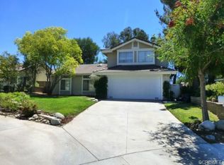 27200 Rosemont Ln, Santa Clarita, CA 91354