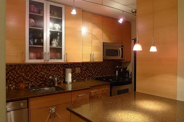 Rented by Corcoran | media 19