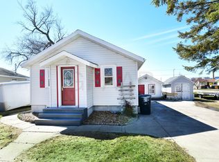 1619 N 6th St, Grand Forks, ND 58203