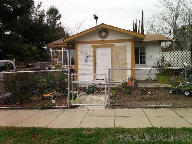 2nd image of 363 N 6th St
