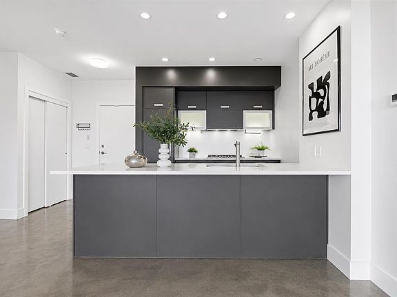 2nd image of 2505 E 17th Ave SW #607
