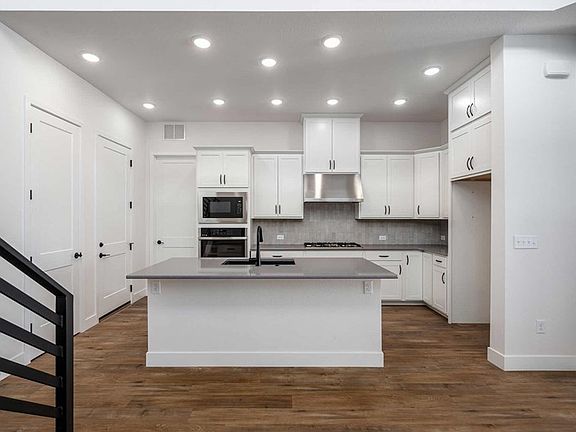 The Terra Linda - Kitchen