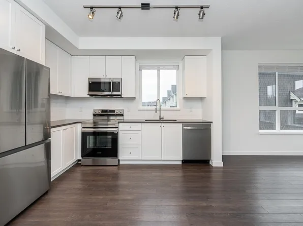 15738 85th Ave #214, Surrey, BC V4N 3G8