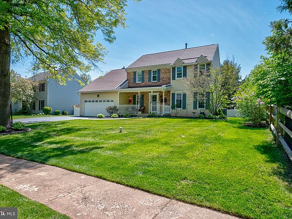 3rd image of 167 Bayberry Dr