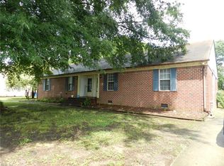 312 Christa Dr #B, Chesapeake, VA 23322