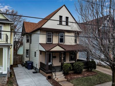 24 Briggs Ave, Buffalo, NY, 14207