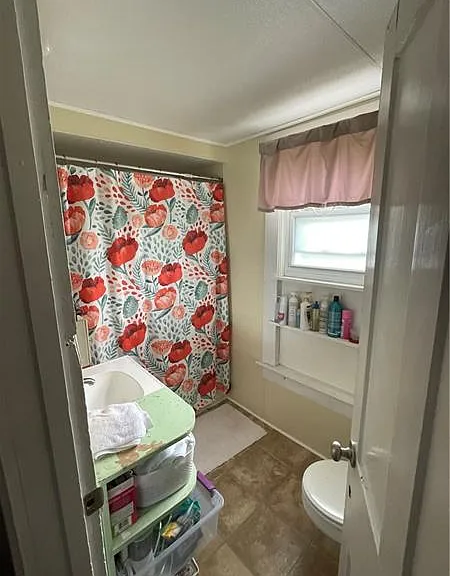 325 S Main St — Photo 30