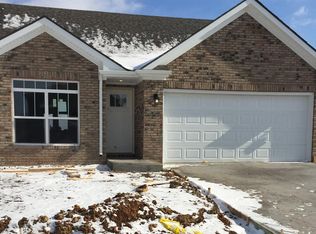 3120 Sweet Clover Rd, Lexington, KY 40509