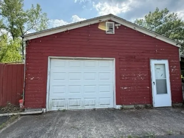 1210 Farmington Ave, Berlin, CT 06037