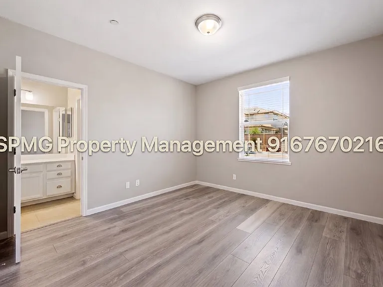 5649 Black Willow St — Photo 22
