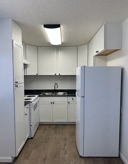 2061 Olive Ave #A — Photo 4