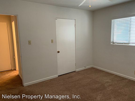 5th image of 731 23rd St APT 07